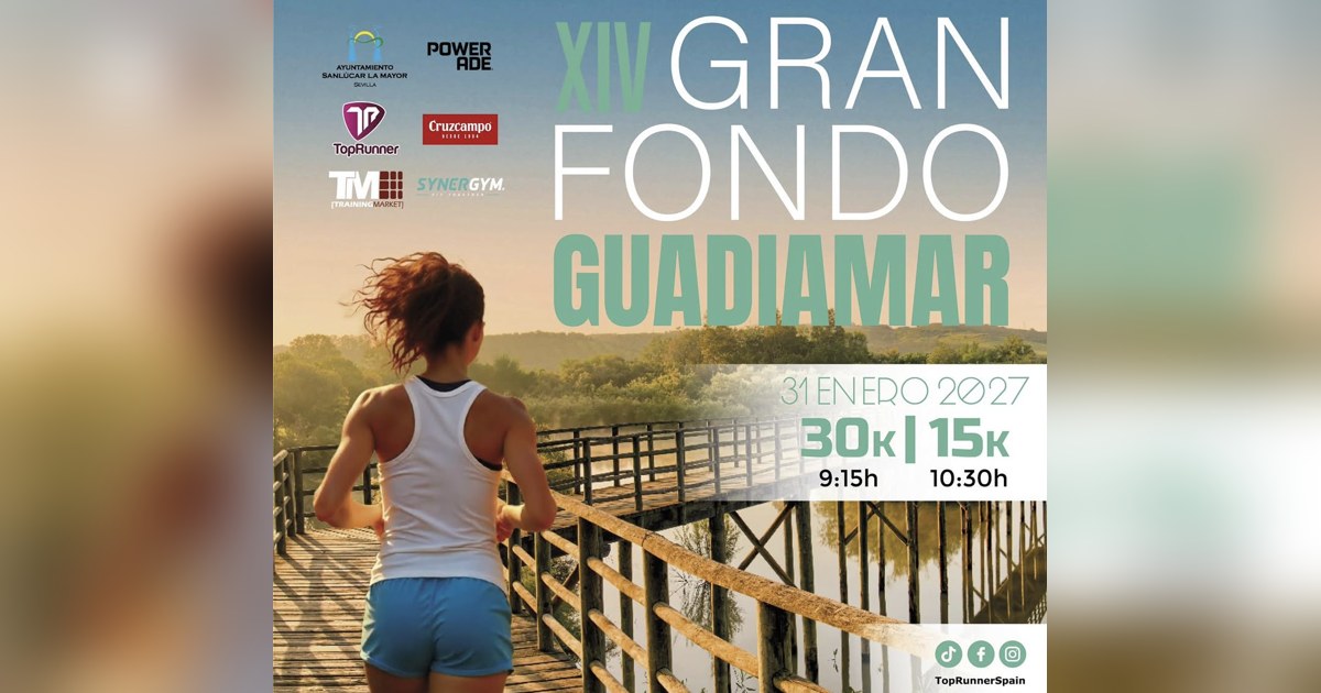 Cartel del XIV Gran Fondo del Guadiamar con una corredora sobre una pasarela de madera junto al río